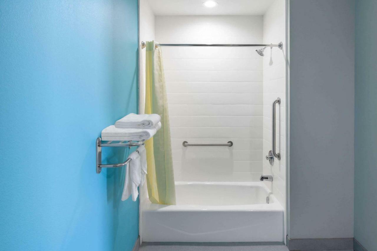 Americas Best Value Inn Houston Willowbrook מראה חיצוני תמונה